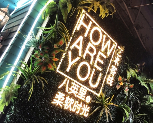 院校旗幟制作價錢參照